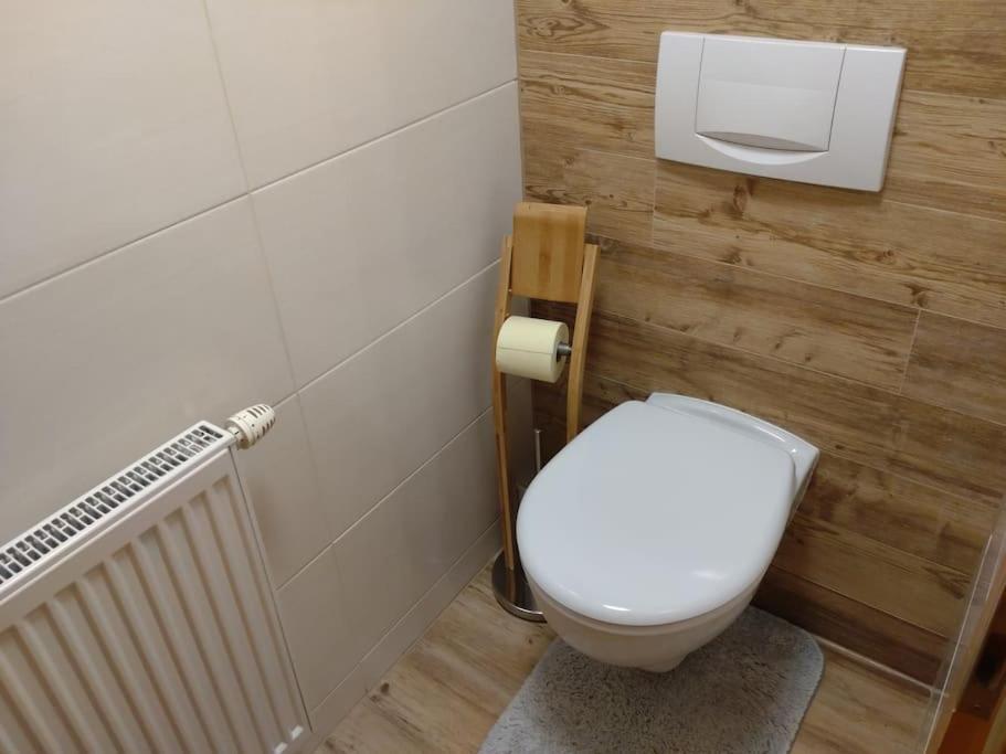 Ferienwohnung S'Rastl Direkt Mit Bergpanorama Grundlsee Exterior foto